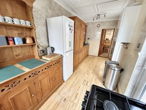 Kitchen- click for photo gallery